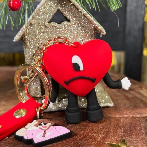 Bad Bunny Heart Keychain, Un Verano Sin Ti - Picture 5 of 5